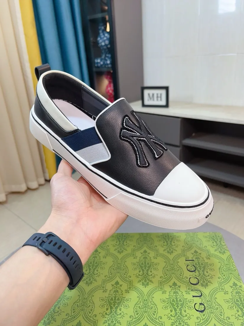 Men's shoes 💰458🌹🌹GUCCI [Gucci] New high-end brand of men's shoes, the latest fashionable casual men's shoes, trendy and versatile, relaxed and sporty style, uppers imported from Italy, first-layer cowhide, genuine leather lining, and ultra-fine workmanship. Original personalized fashionable rubber wear-resistant outsole, light and comfortable on the foot, size 38-44